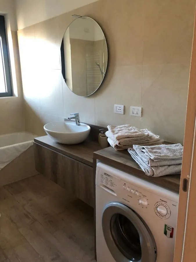 Loft With Terrace In Uptown Milan Near Rho Fiera Apartment Pero