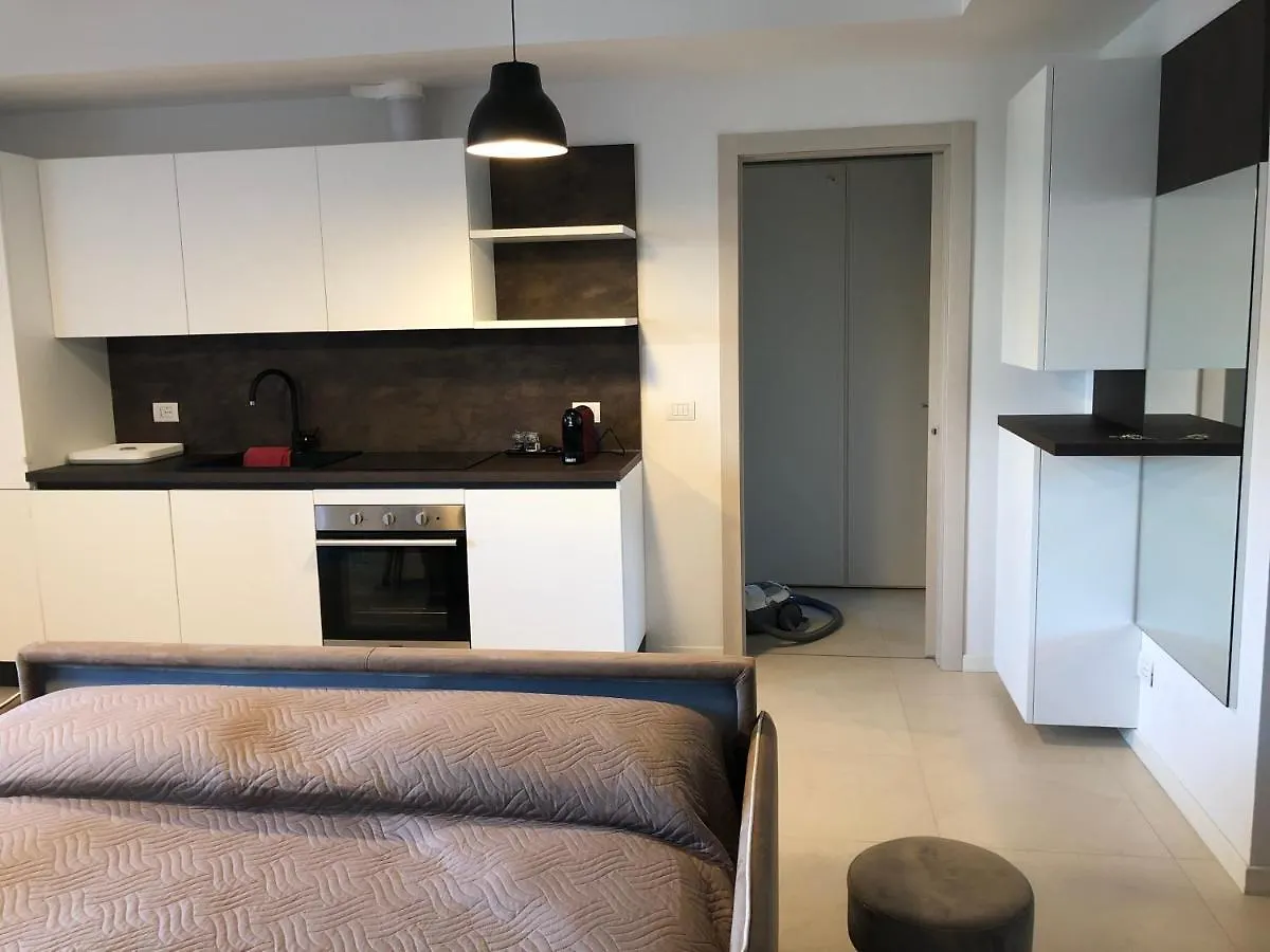 Loft With Terrace In Uptown Milan Near Rho Fiera Apartment Pero 0*,